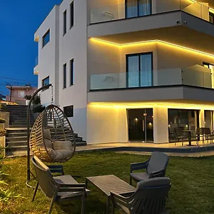 https://adele-hotel-ksamil.albaniahotels.org