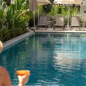 https://hatica-by-fora-alacati.aegeanhotels.net